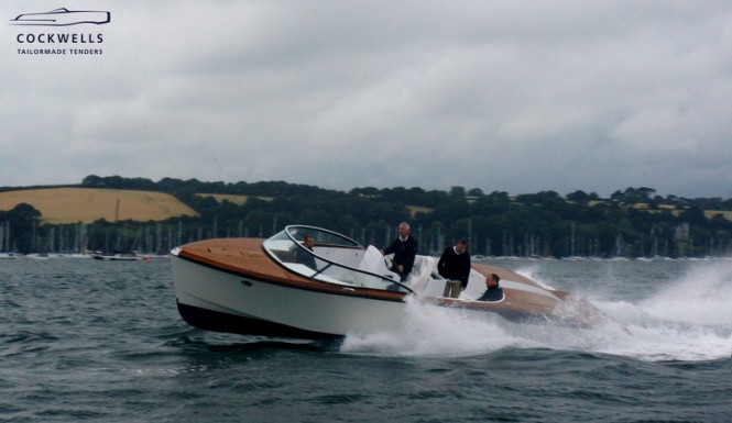 Cockwells 9.5m TT Grace E Yacht at full speed