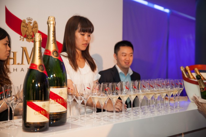 Fine dining with exquisite champagne