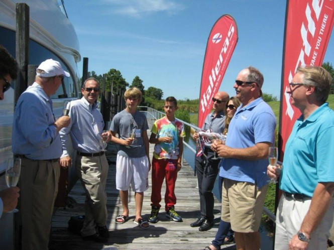 Hatteras President and CEO John Ward thanking the new owners of 80MY for their business