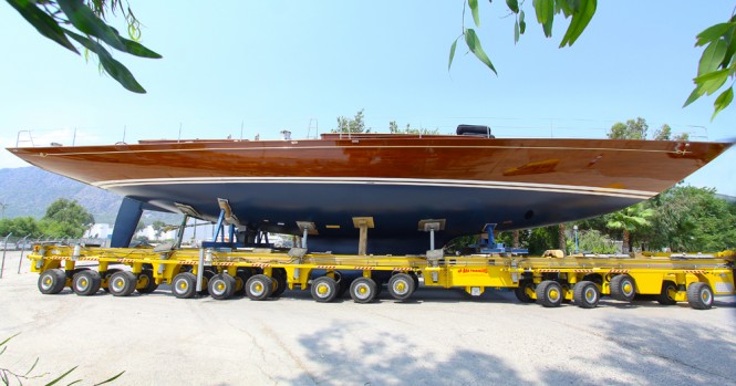 Luxury classic yacht Tempus Fugit at launch - side view
