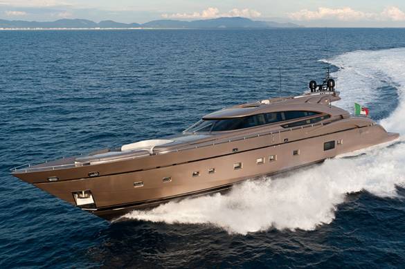 Superyacht AB 116 at full speed