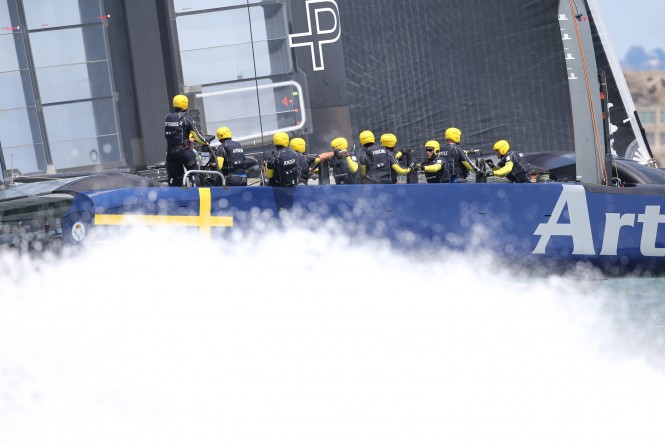 34th America's Cup - Louis Vuitton Cup - Semi-finals - Luna Rossa vs Artemis Racing - Race 3