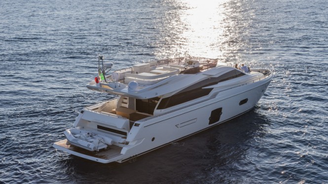 Ferretti 750 Yacht - Photo by Alberto Cocchi