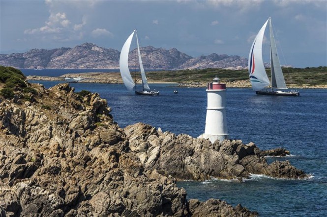 Luxury yacht Windfall Pioneer Investments chased by superyacht Nilaya during the first coastal race