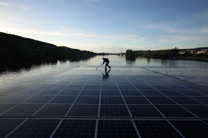 Planet Solar vessel on the Seine