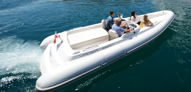 Vader 650 C yacht tender - upview