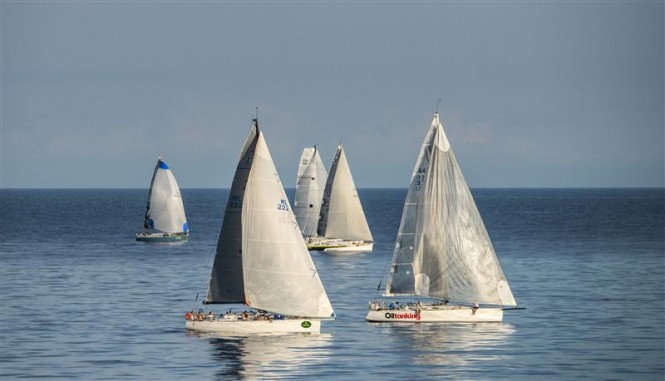 The 34th Rolex Middle Sea Race fleet making slow progress towards Malta
