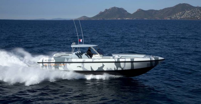 COUACH Hornet 1300 superyacht tender at full speed