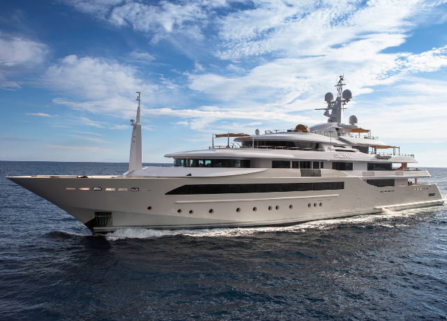 Luxury motor yacht Chopi Chopi by CRN