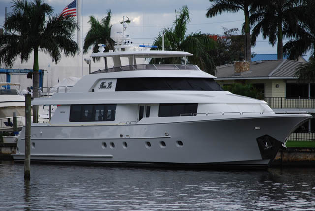 Luxury yacht Nina Lu - a sistership to Westport 112 Yacht Hull no. 52