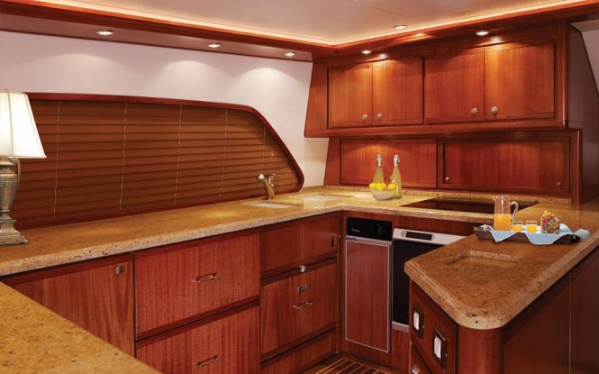 Motor Yacht Bertram 70 - Galley