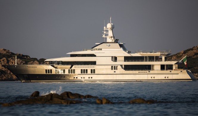 Stella Maris superyacht  - Photo R Guillaume Plisson