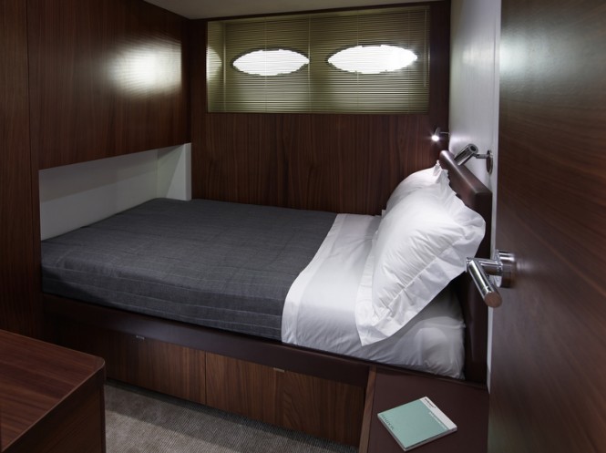 88 Motor Yacht - Captains Cabin