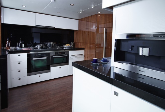 Princess 32M Yacht - Galley