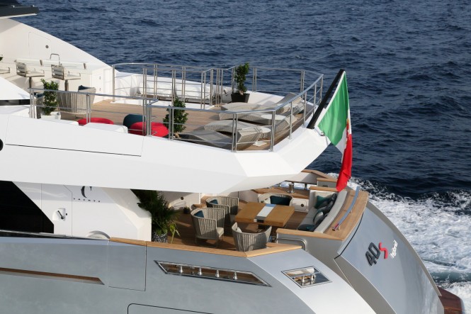 Columbus 40s Hybrid Yacht - Decks