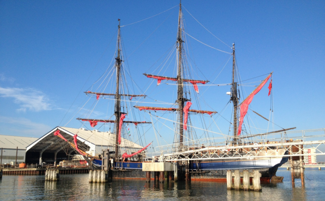 Superyacht Earl of Pembroke