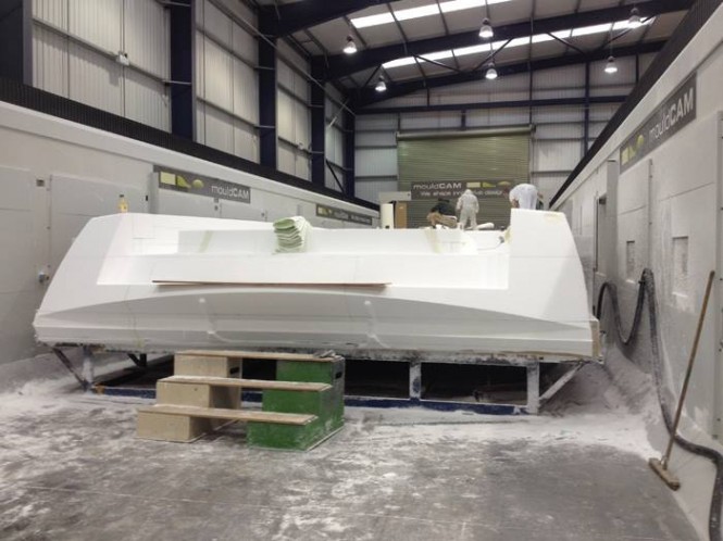 Works on motor yacht VanDutch 70