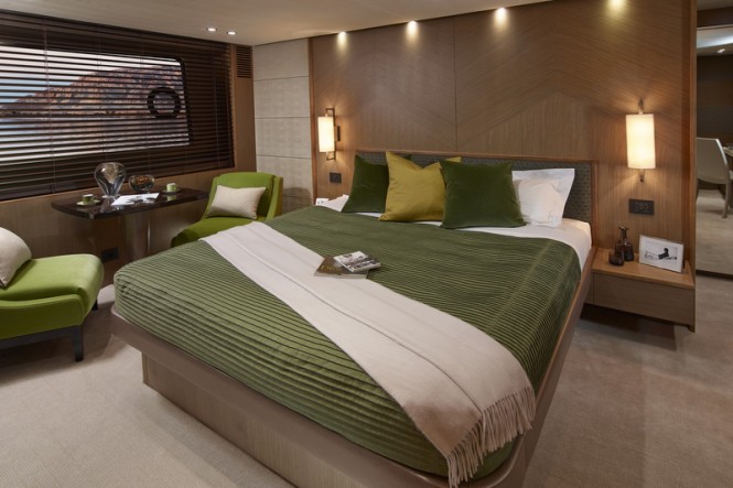 Luxury yacht Princess 82 - Master Stateroom