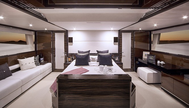 Alpha 87 Express Sportbridge superyacht - Master Cabin