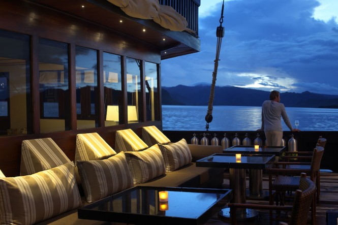 Luxury yacht Alila Purnama