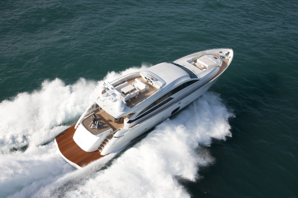 Pershing 92 Yacht
