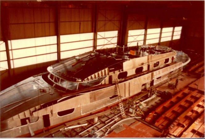 1985 superyacht Cleopatra C (ex My Gail III) under construction