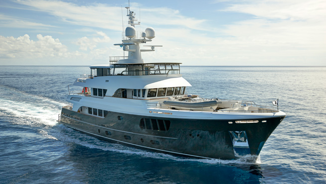 Alloy superyacht CaryAli