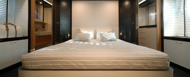 Canados 76 Yacht - Cabin