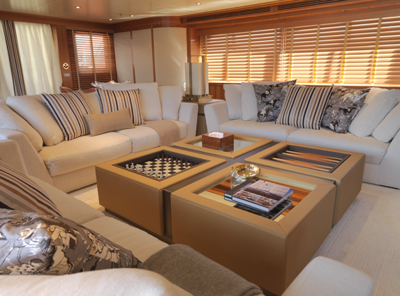 Luxury superyacht Eileen - Saloon