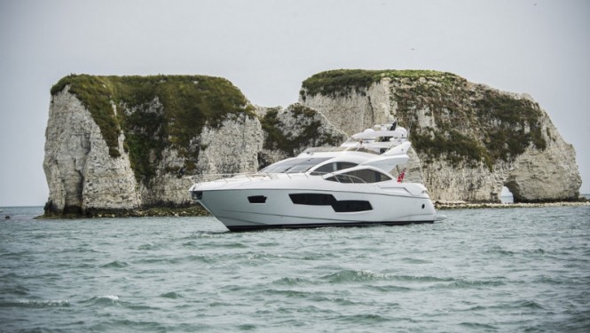 Sunseeker 80 Sport Yacht
