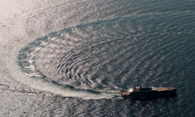 Luxury yacht Exuma - upview