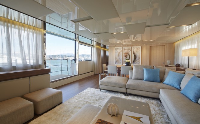 SanLorenzo motor yacht SL104-592 Main Saloon