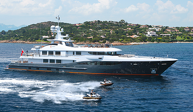 AMELS 180 superyacht ENGELBERG
