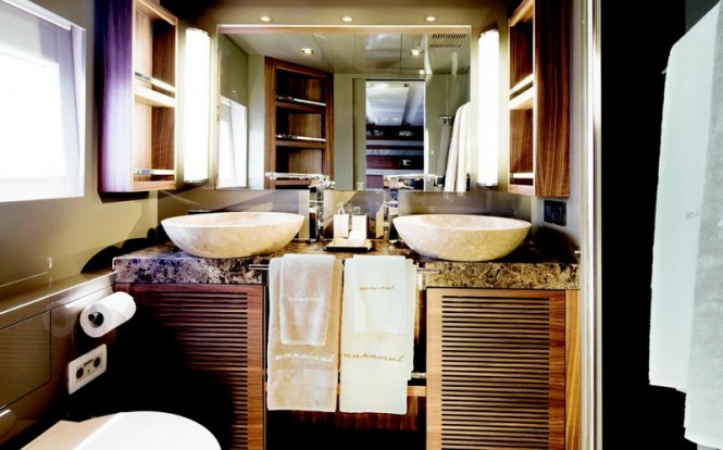 Numarine 102 RPH superyacht - Bathroom