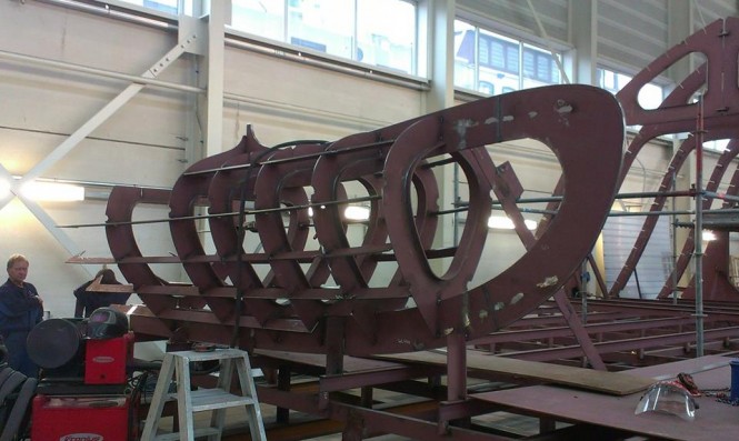 Balk Shipyard working on new bow section for motor yacht Seven Sins