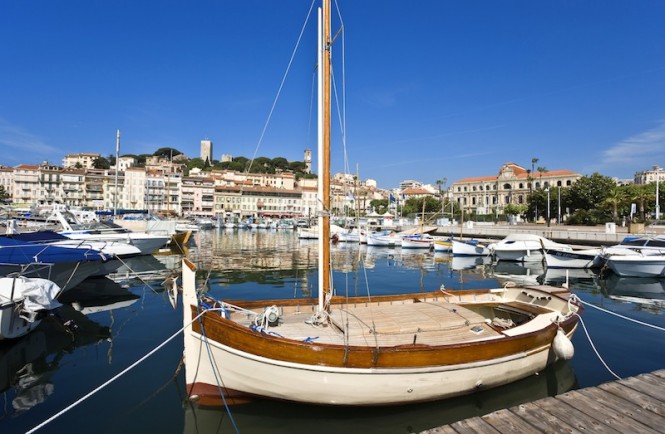 Cannes le Suquet - Photo courtesy of CRT Cote D'Azur - photo by Robert Palomba