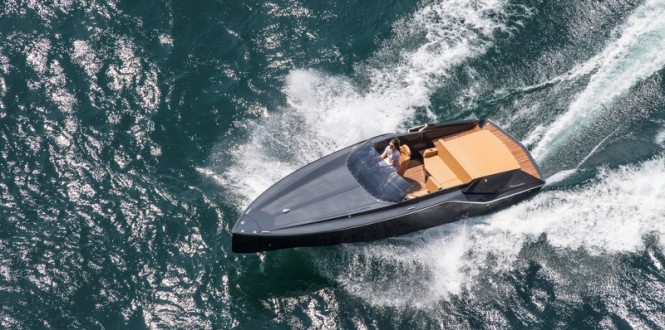 Frauscher 747 Mirage superyacht tender at full speed