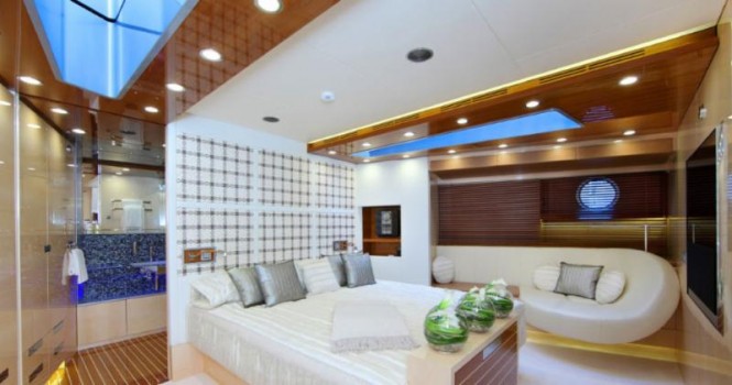 Luxury yacht AeroCruiser 38 II FLY - Cabin