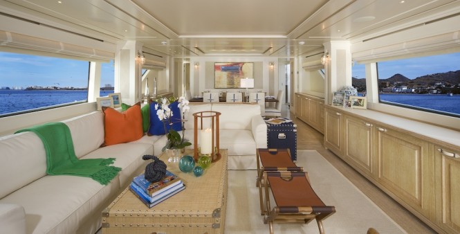 Sanlorenzo SD92 motor yacht ONE MY WAY - saloon