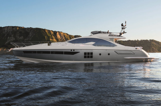 Luxury yacht Azimut 77S