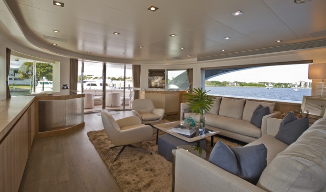 Motor yacht Andrea VI - Saloon