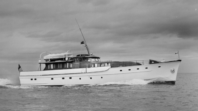 Feadship motor yacht Anahita V