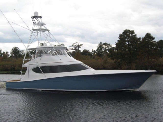 Hatteras GT 70 Yacht