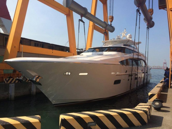 Luxury motor yacht Paradise on the water - Image credit to Mark Western