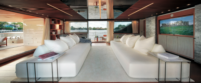 Motor Yacht O - salon