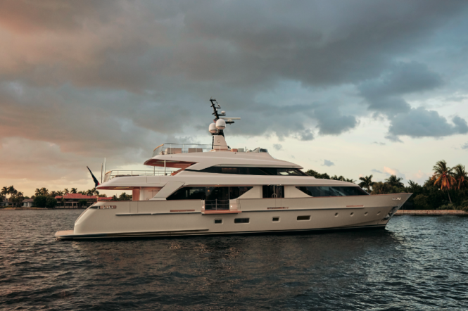 SD112 superyacht O by Sanlorenzo