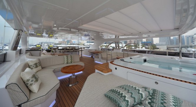 Super yacht Majesty 135 - Flybridge