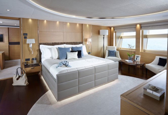 Superyacht Solaris - Owners Suite