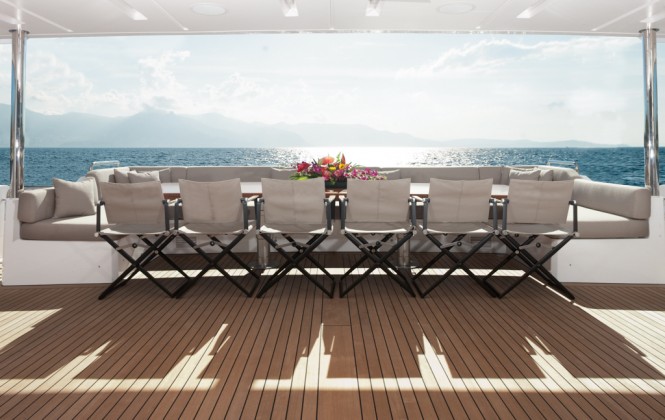 Benetti Motor Yacht Veloce 140 - Dining al fresco