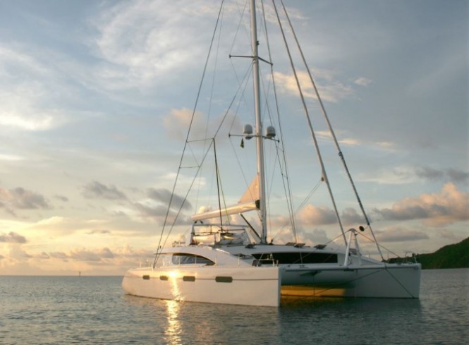 Catamaran AKASHA